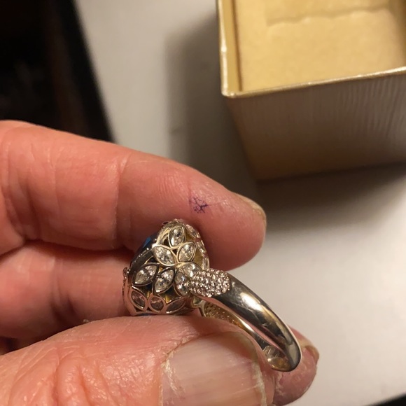 Ring - Picture 3 of 6